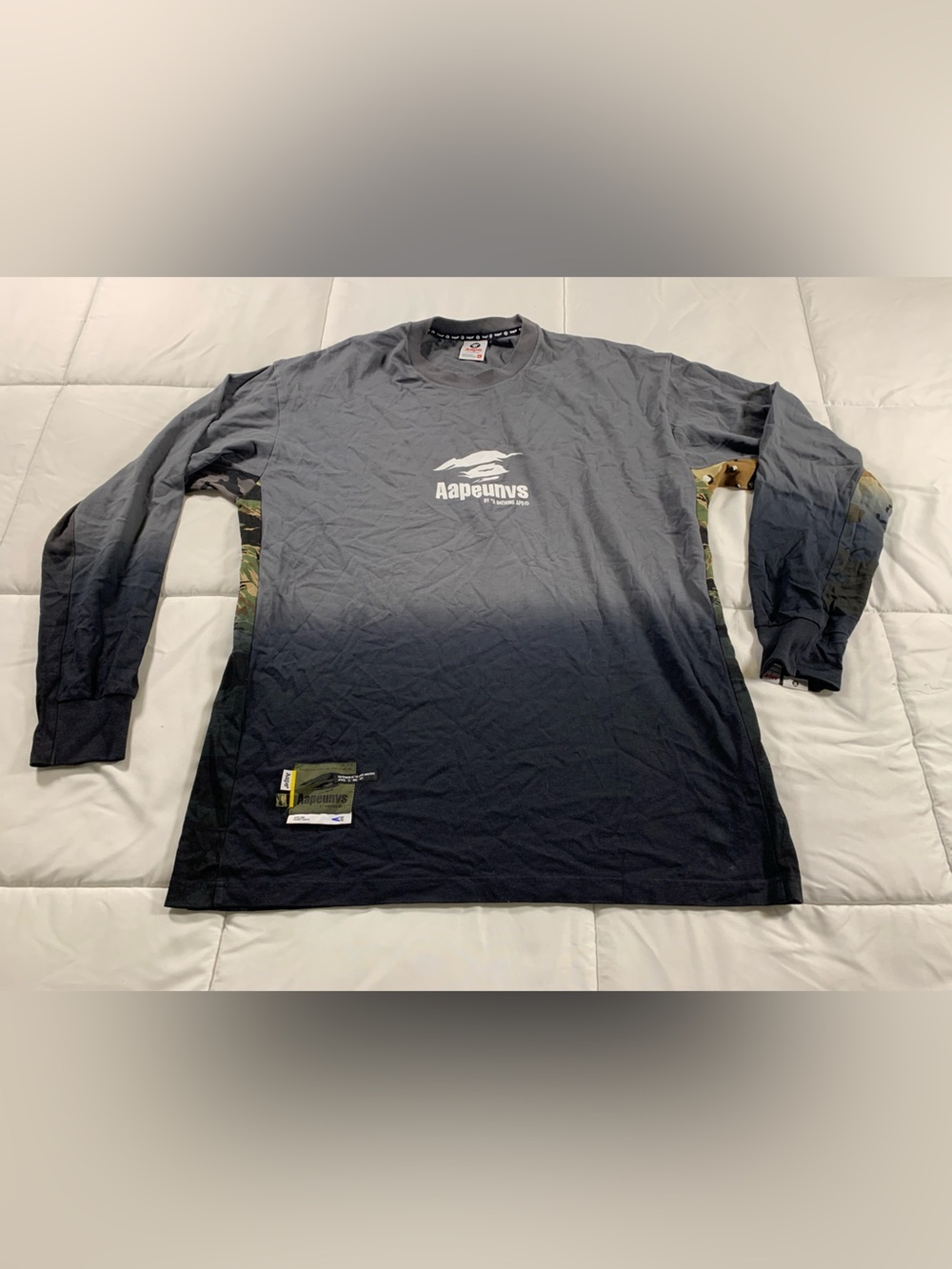 Like new AAPE long sleeve shirt mens size XL